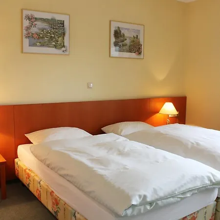 Hotel Garni Haaster Krug Otte Grossenkneten Room photo